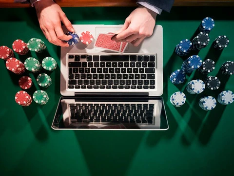 Онлайн покер на деньги: как выбрать рум с лучшими условиями игры?